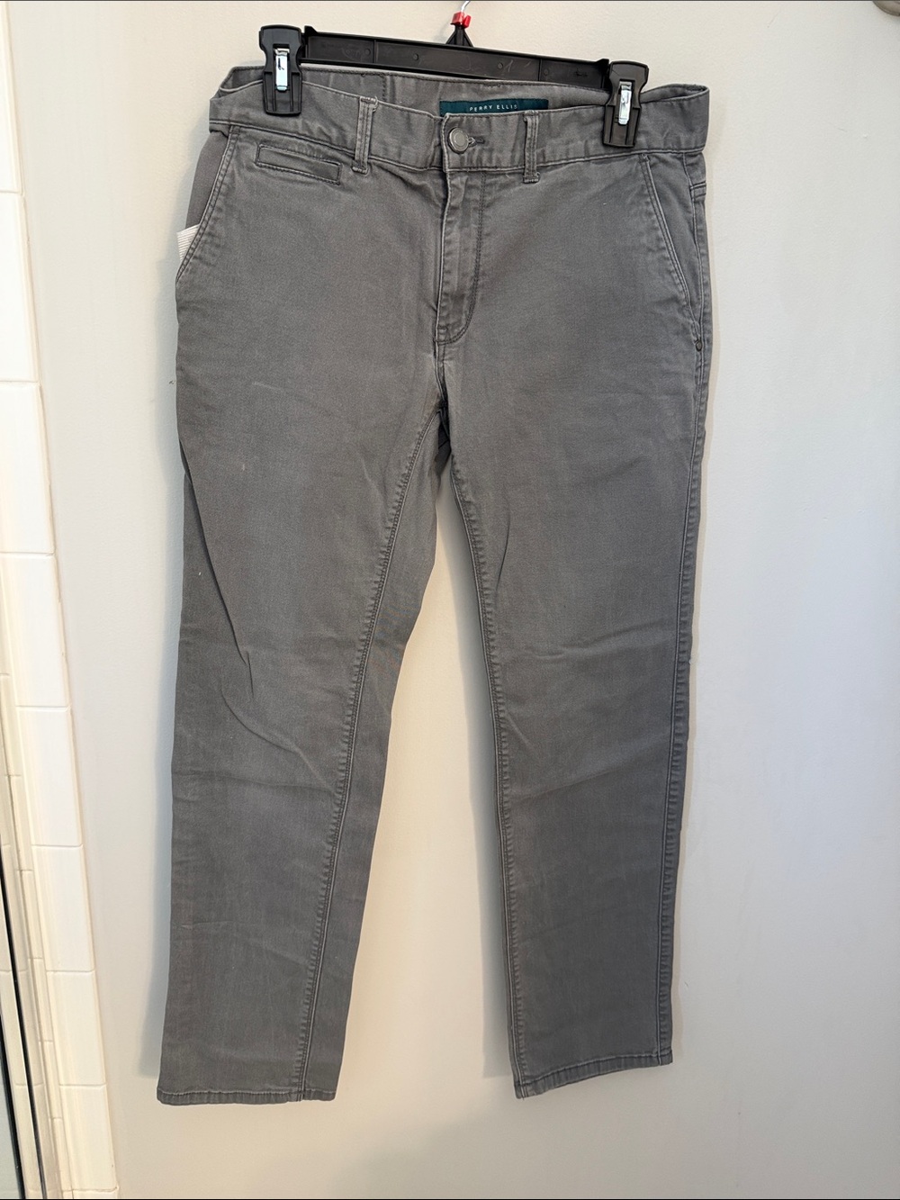 Perry Ellis Men's Straight Gray Jeans